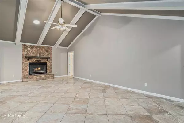 304 Walnut Circle, Bossier City, LA 71111