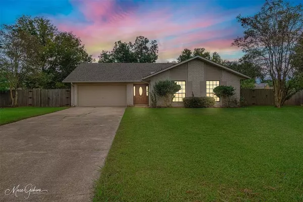 304 Walnut Circle, Bossier City, LA 71111