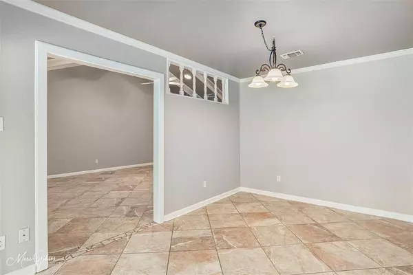 304 Walnut Circle, Bossier City, LA 71111