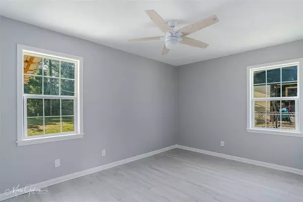 9079 Hawthorne Drive, Shreveport, LA 71118