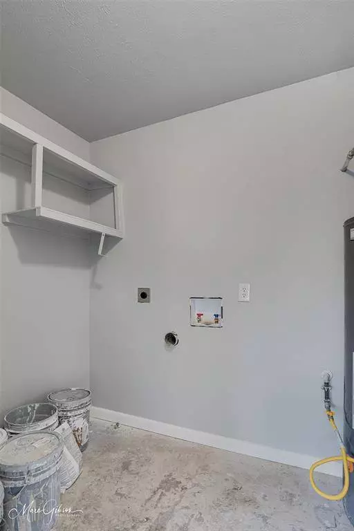 9079 Hawthorne Drive, Shreveport, LA 71118