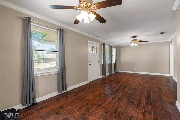 2704 E Cavett Drive, Shreveport, LA 71104