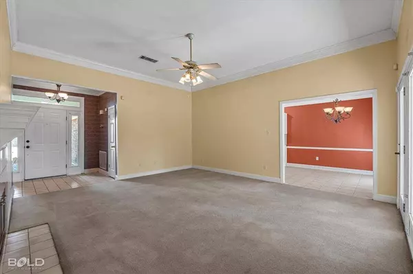 6004 Summerville Lane, Bossier City, LA 71111