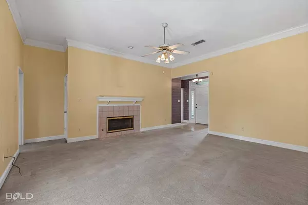 6004 Summerville Lane, Bossier City, LA 71111