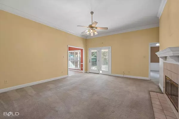 6004 Summerville Lane, Bossier City, LA 71111