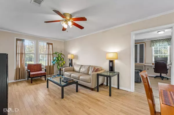 114 S Main Street, Heflin, LA 71039