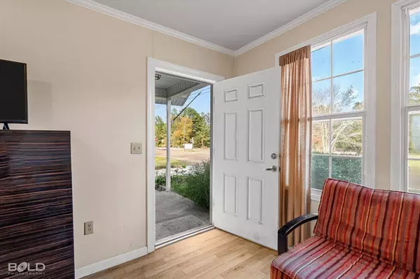 114 S Main Street, Heflin, LA 71039