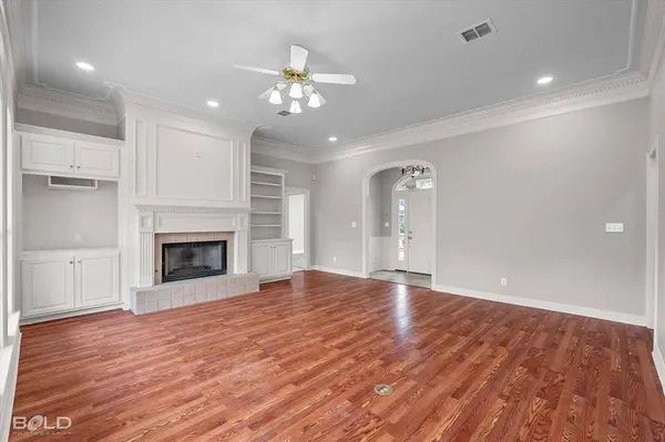 9515 Rose Hollow Lane, Shreveport, LA 71118