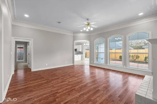 9515 Rose Hollow Lane, Shreveport, LA 71118