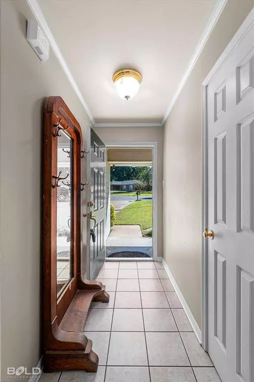 8503 Hollow Bluff Drive, Haughton, LA 71037