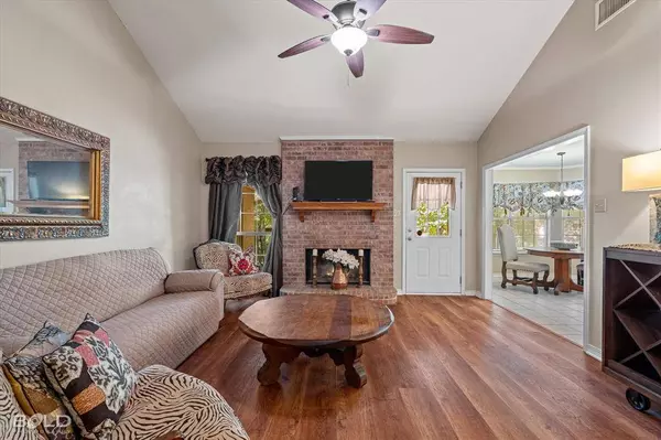 8503 Hollow Bluff Drive, Haughton, LA 71037