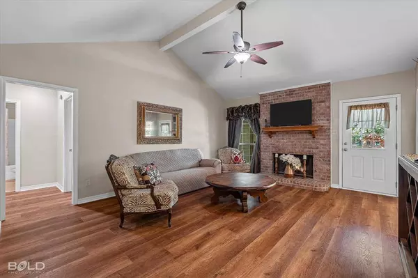 8503 Hollow Bluff Drive, Haughton, LA 71037