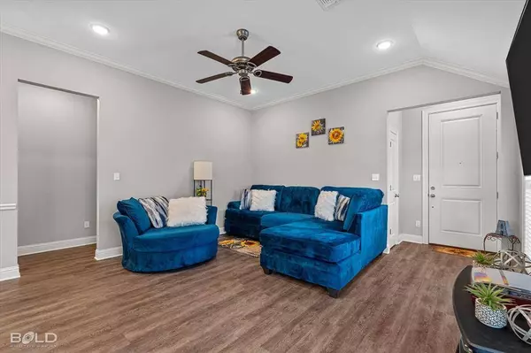 4035 False River Drive, Bossier City, LA 71111