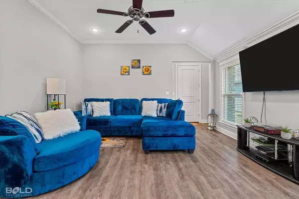 4035 False River Drive, Bossier City, LA 71111