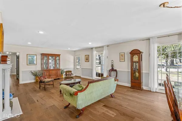 6225 Creswell Avenue, Shreveport, LA 71106