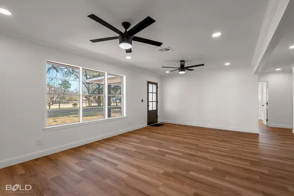 4136 Pines Road, Shreveport, LA 71119