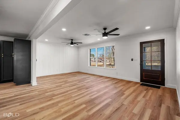 4136 Pines Road, Shreveport, LA 71119