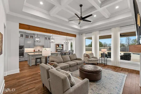 612 Corinth Circle, Bossier City, LA 71111