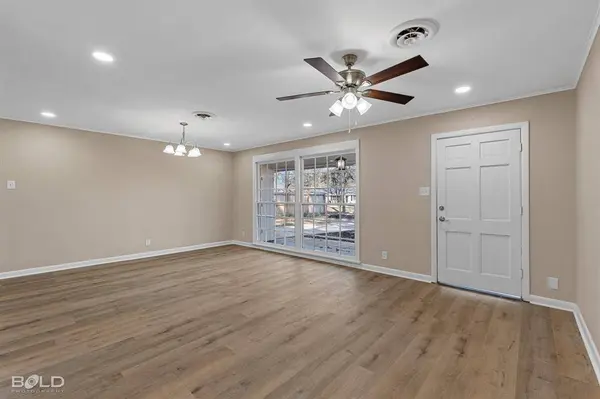 1211 Lee Street, Benton, LA 71006