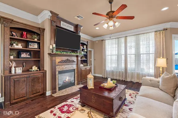 570 Chinquipin Drive, Bossier City, LA 71111