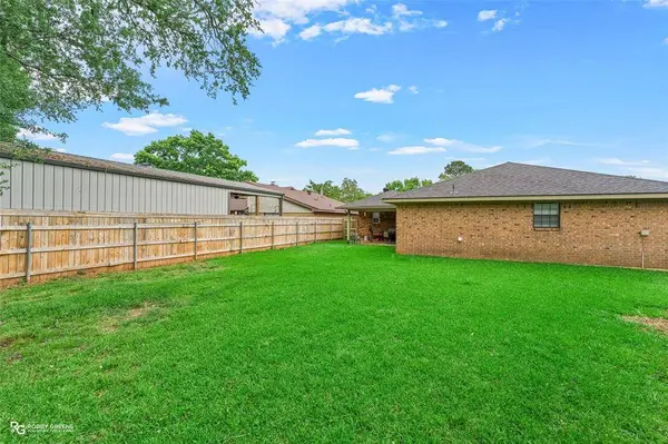 5411 Sage Drive, Bossier City, LA 71112