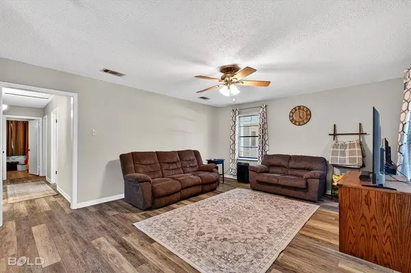 1522 Clarence Street, Bossier City, LA 71111