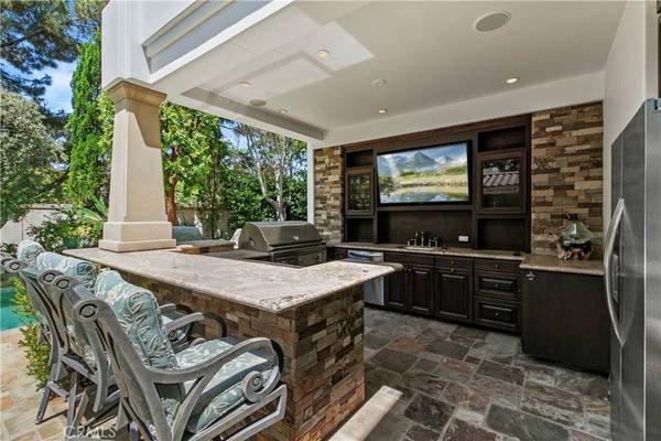 23 Boardwalk, Newport Beach, CA 92660