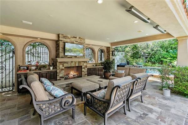 23 Boardwalk, Newport Beach, CA 92660