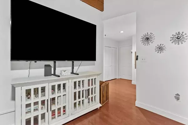 21 Wingate St #202, Haverhill, MA 01832