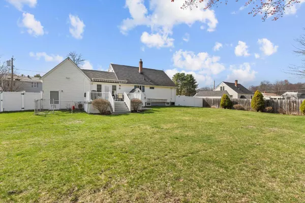 9 Maclarnon RD, Salem, NH 03079