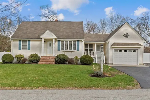 9 Maclarnon Rd, Salem, NH 03079