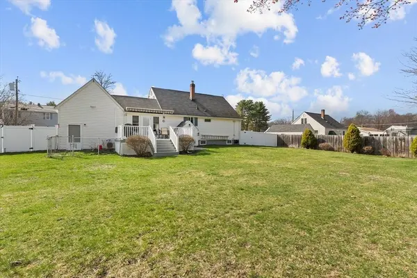 9 Maclarnon Rd, Salem, NH 03079