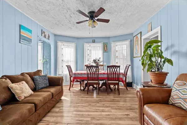 134 3rd St, Leominster, MA 01453