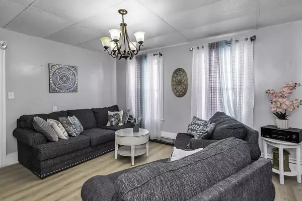 23-25 Newton St, Lawrence, MA 01843