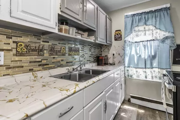 23-25 Newton St, Lawrence, MA 01843