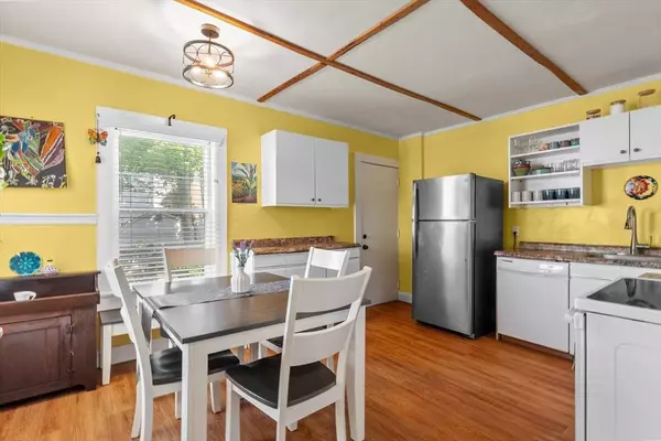 28 Mechanic St, Beverly, MA 01915