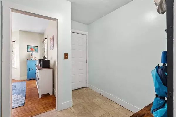 28 Mechanic St, Beverly, MA 01915