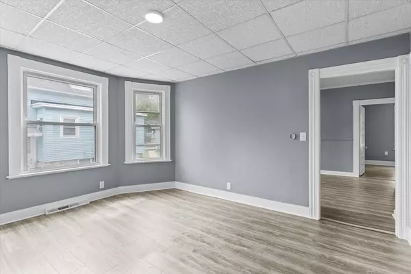 177-179 Lowell St, Methuen, MA 01844