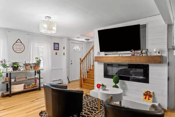 73 N Lowell, Methuen, MA 01844