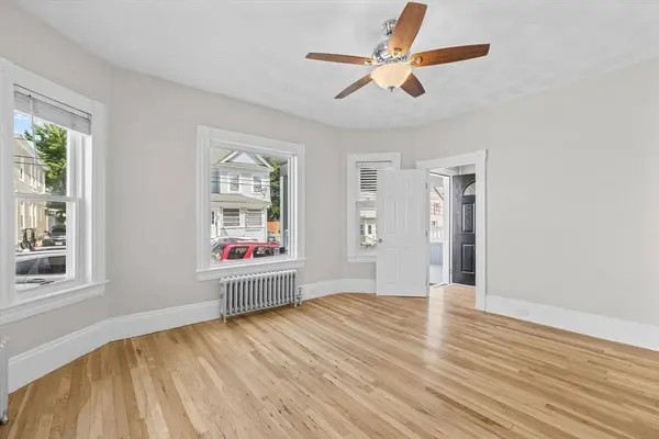 20-22 Ashland Avenue, Methuen, MA 01844