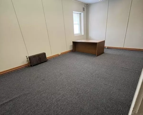 49 Blanchard St #408, Lawrence, MA 01834