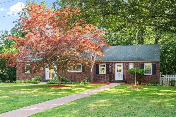 162 Starr Ave, Lowell, MA 01852