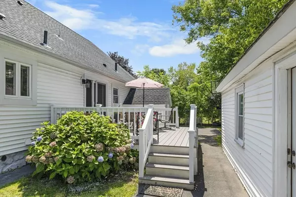 34 Merrimack St, Methuen, MA 01844