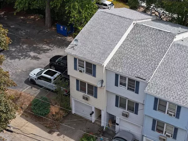 1 Bartlett Ave #F, Haverhill, MA 01830