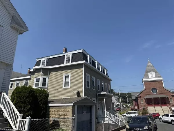 92 Temple St, Haverhill, MA 01832