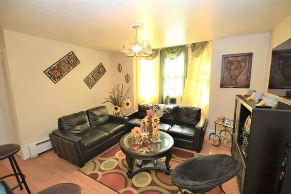 92 Temple St, Haverhill, MA 01832