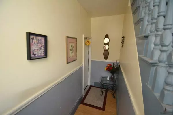 92 Temple St, Haverhill, MA 01832