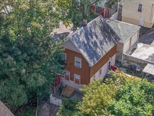 58-64 Railroad St, Lawrence, MA 01841