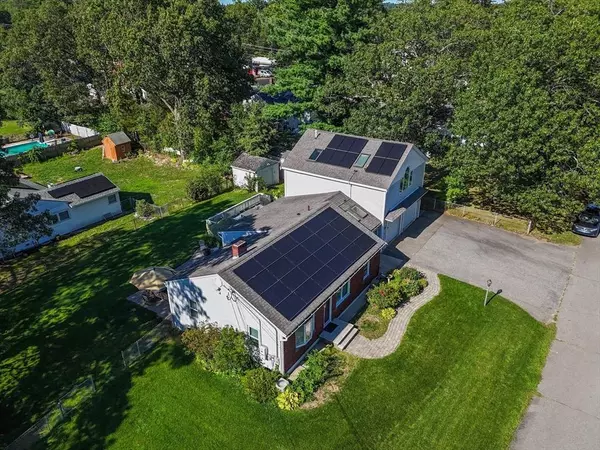 5 Woodland Cir, Methuen, MA 01844