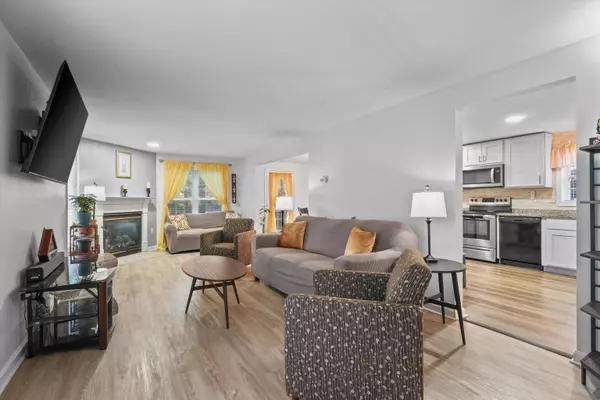 138 Barbara LN, Hudson, NH 03051